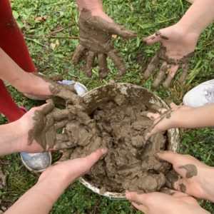 Naturschutzwerkstatt: Wildbienennisthilfe